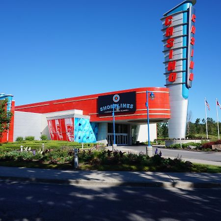 Holiday Inn Express Hotel & Suites 1000 Islands - Gananoque By Ihg Exteriör bild