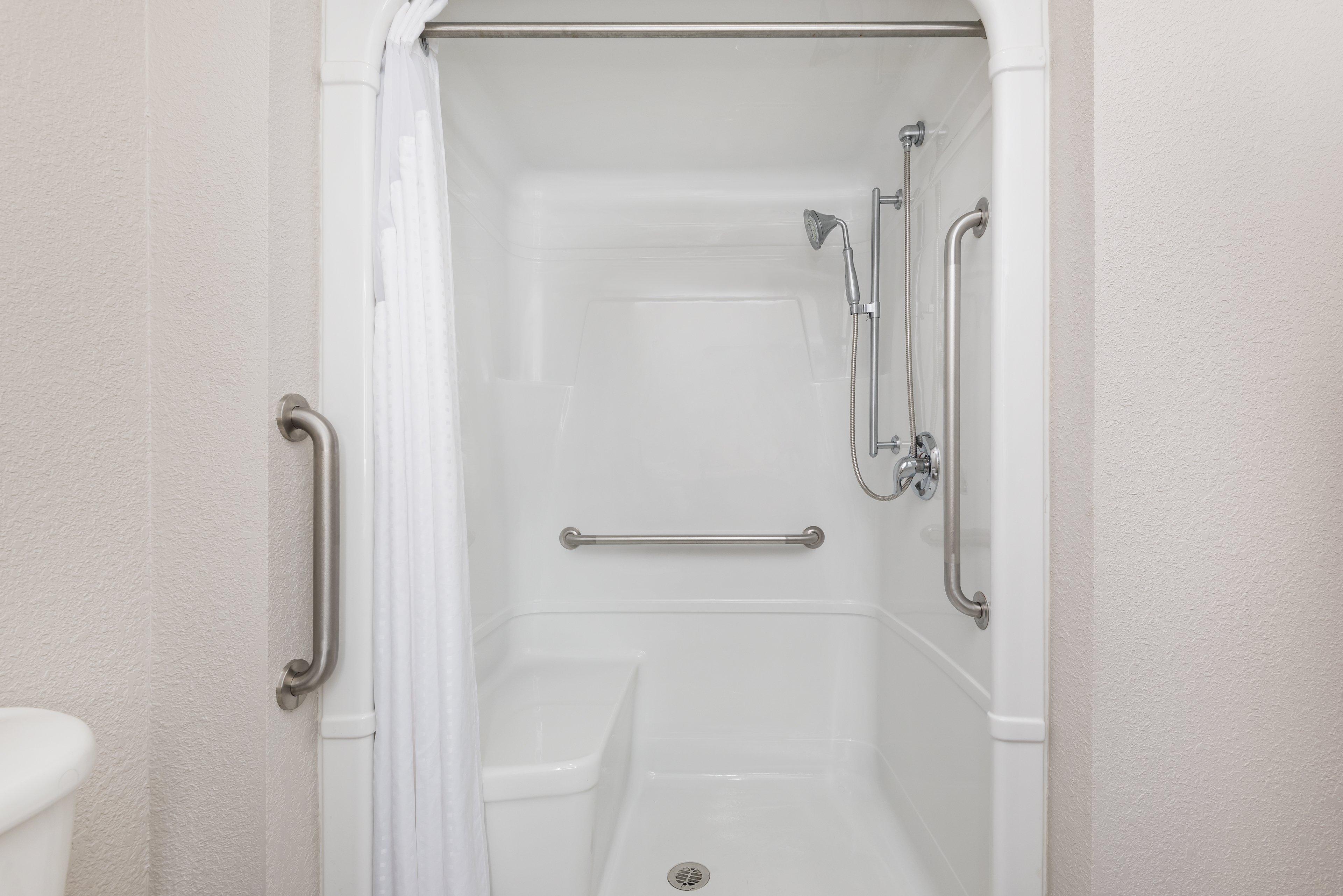 Holiday Inn Express Hotel & Suites 1000 Islands - Gananoque By Ihg Exteriör bild