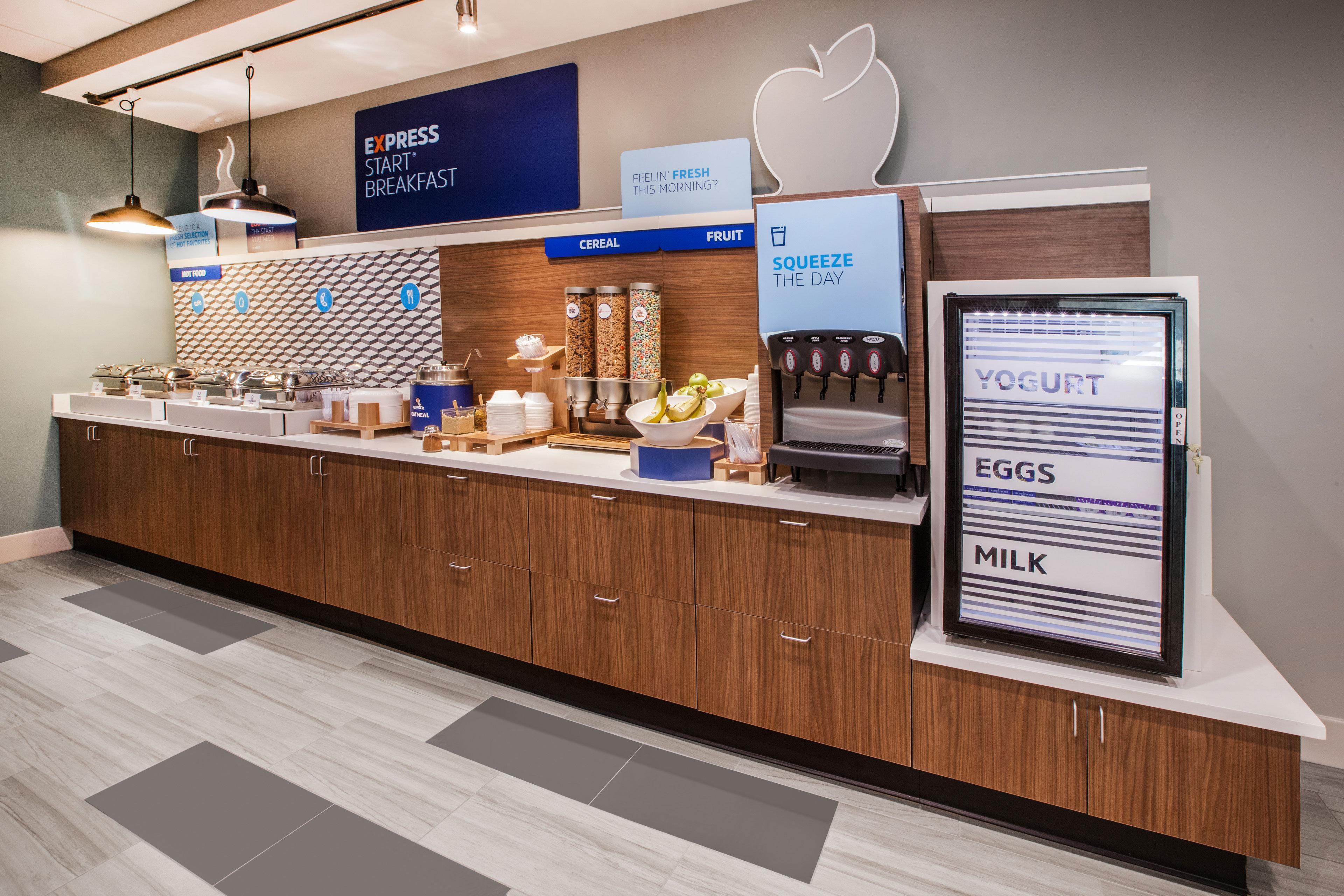 Holiday Inn Express Hotel & Suites 1000 Islands - Gananoque By Ihg Exteriör bild