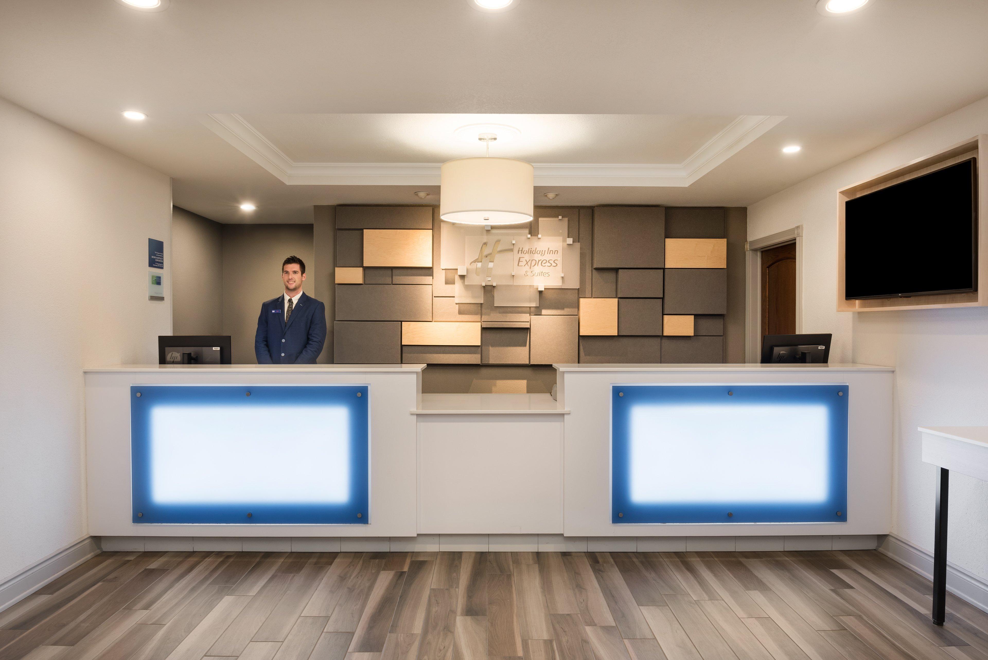 Holiday Inn Express Hotel & Suites 1000 Islands - Gananoque By Ihg Exteriör bild