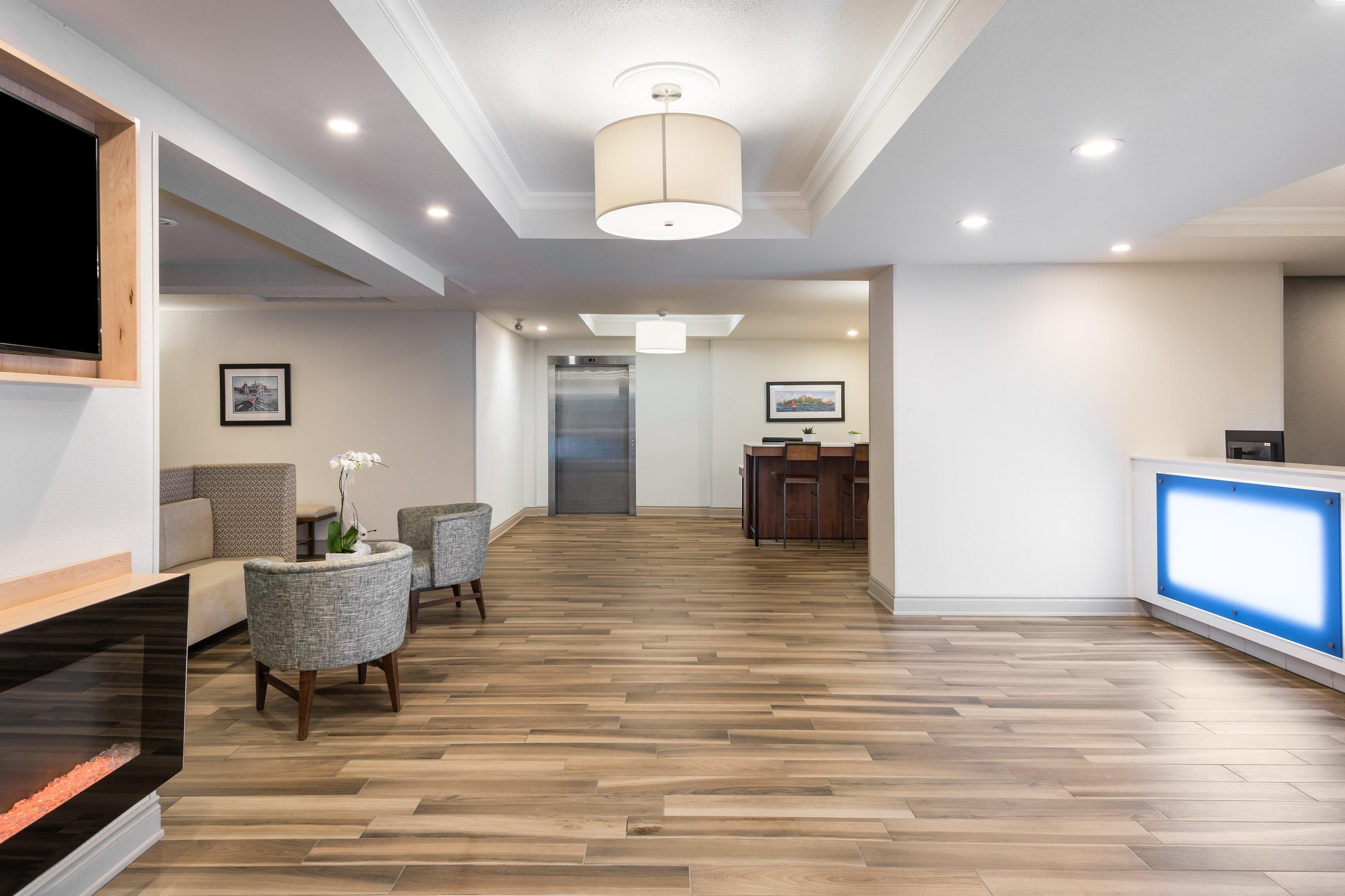 Holiday Inn Express Hotel & Suites 1000 Islands - Gananoque By Ihg Exteriör bild