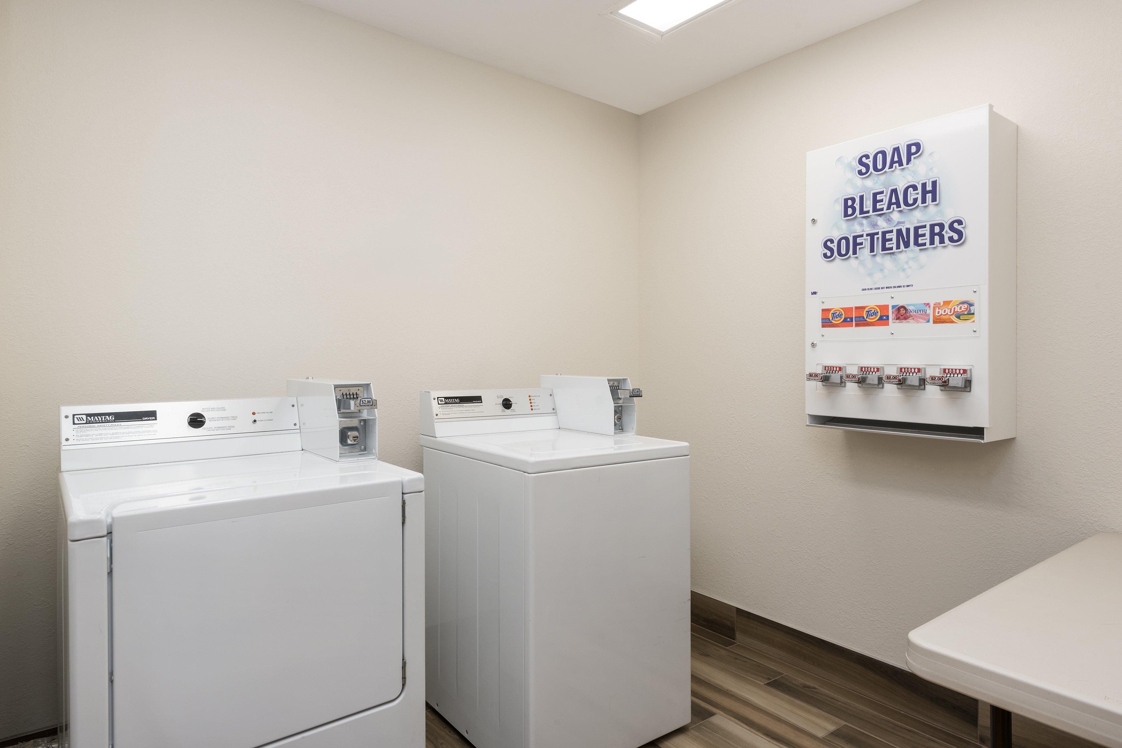 Holiday Inn Express Hotel & Suites 1000 Islands - Gananoque By Ihg Exteriör bild