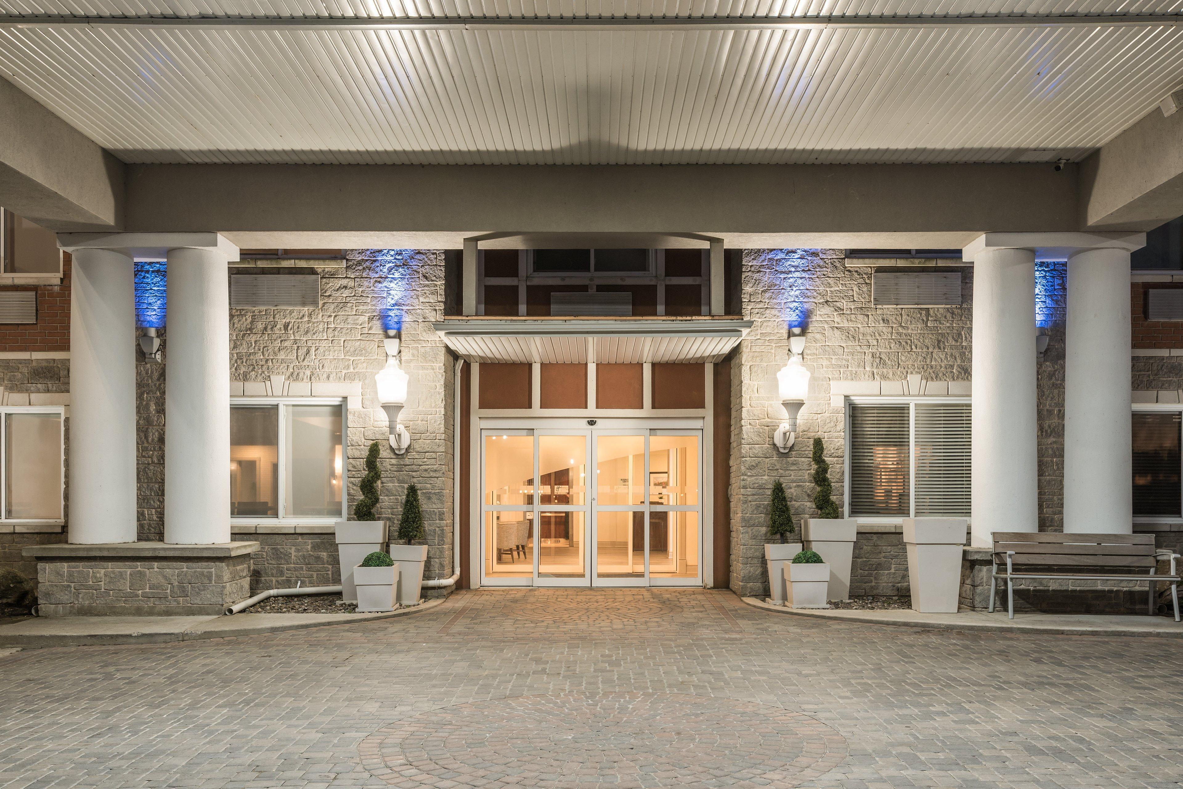 Holiday Inn Express Hotel & Suites 1000 Islands - Gananoque By Ihg Exteriör bild
