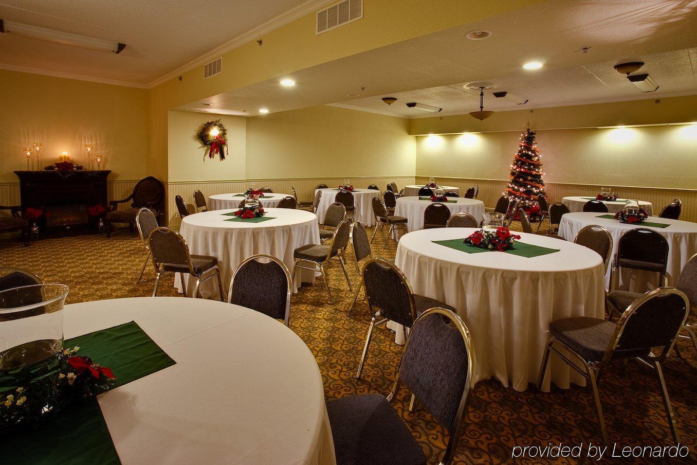 Holiday Inn Express Hotel & Suites 1000 Islands - Gananoque By Ihg Restaurang bild