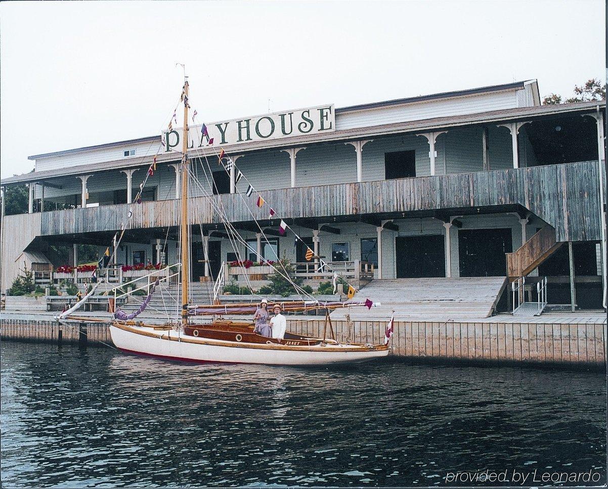 Holiday Inn Express Hotel & Suites 1000 Islands - Gananoque By Ihg Exteriör bild
